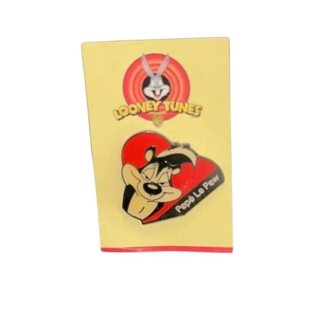 Looney Tunes‎ Vintage Pepe Le Pew enamel pin NWT